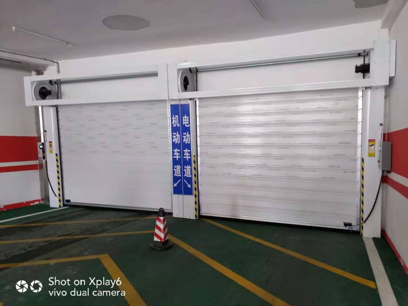 車庫感應(yīng)自動(dòng)門 車庫門廠家 科曼斯門業(yè)