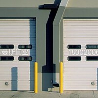 工業(yè)提升門(mén)廠家 滑升門(mén)價(jià)格 天津科曼斯門(mén)業(yè)