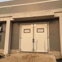 生產(chǎn)銷售工業(yè)門、工業(yè)提升門廠家、工業(yè)保溫門